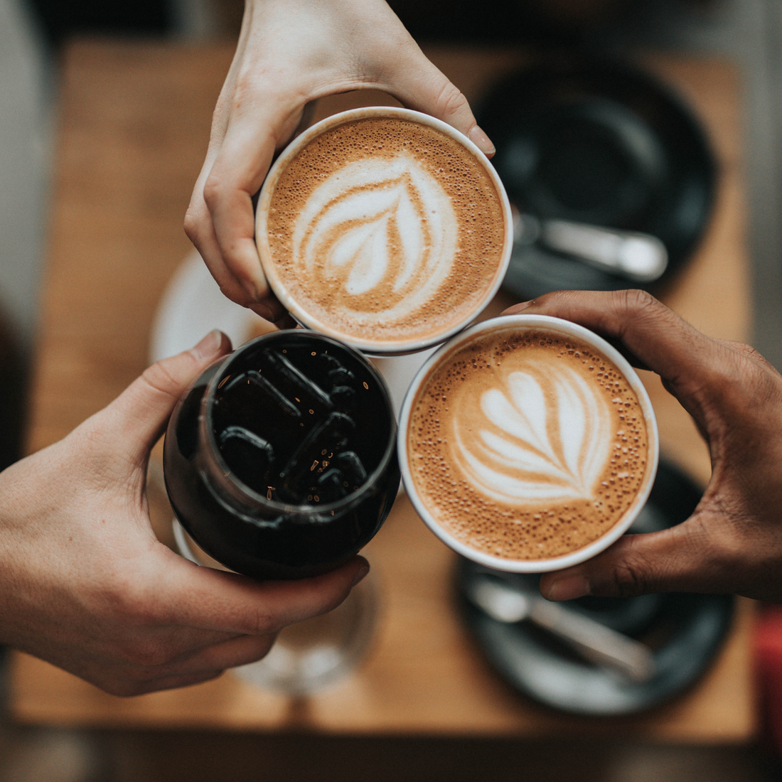 Flat White VS Cafe Au Lait: how Two Coffees are Different?